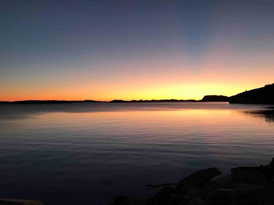 Ny Laegenhet Pa Markplan Med Havsutsikt Strömstad المظهر الخارجي الصورة