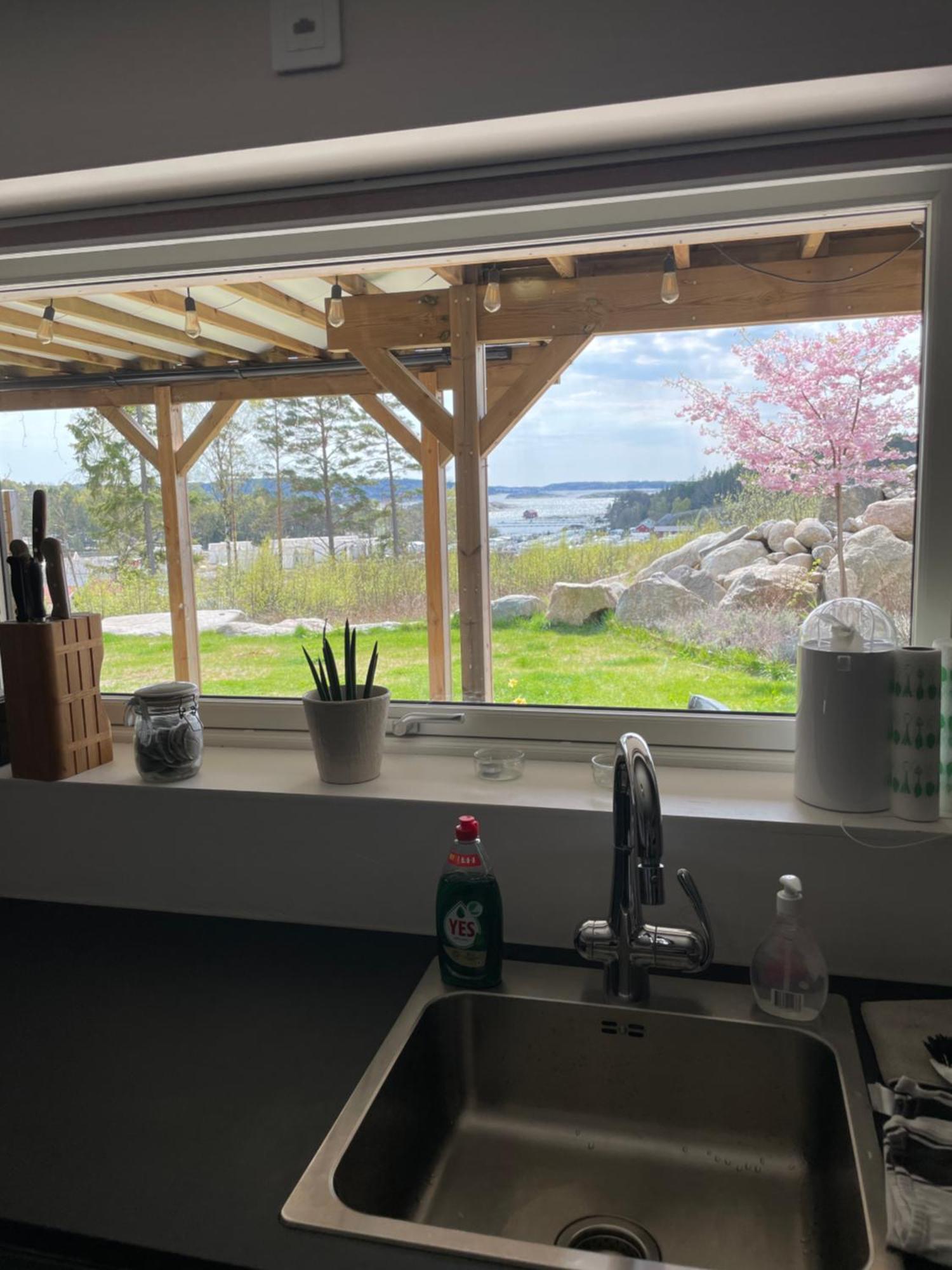 Ny Laegenhet Pa Markplan Med Havsutsikt Strömstad المظهر الخارجي الصورة